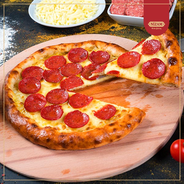 peynirli sucuklu pide